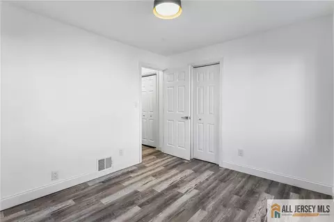408 Fairview Ave, Middlesex, NJ 08846 photo 17