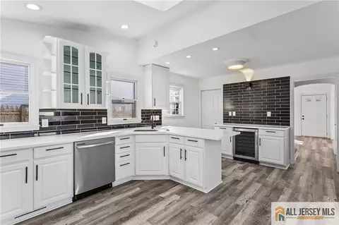 408 Fairview Ave, Middlesex, NJ 08846 photo 11