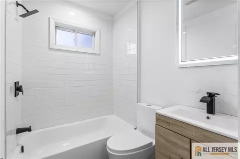 408 Fairview Ave, Middlesex, NJ 08846 photo 14