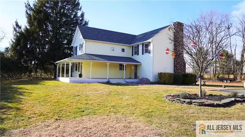 226 Gravel Hill Rd, Monroe, NJ 08831
