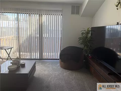 Living - 802 Lindsey Ct, Evesham, NJ 08053 photo 2 of 3