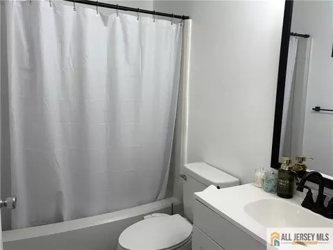 Bath - 802 Lindsey Ct, Evesham, NJ 08053 photo 6 of 6