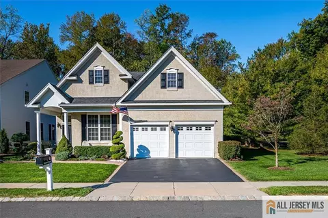 2 Talcott Ct, South Brunswick, NJ 08824