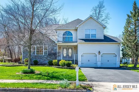 5 Labrador Dr, South Brunswick, NJ 08824