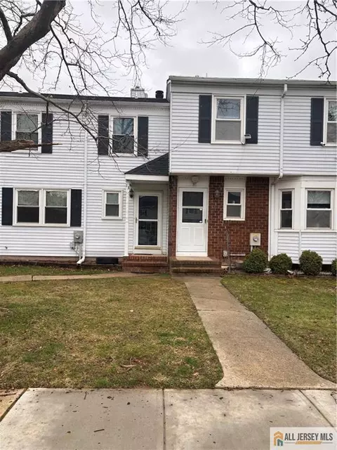 12 Tiger Lilly Ct, Sayreville, NJ 08872