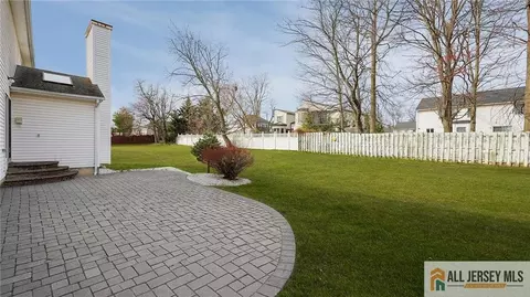 4 Maureen Ct, Edison, NJ 08820 photo 41