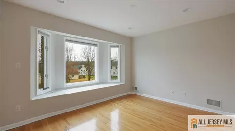 4 Maureen Ct, Edison, NJ 08820 photo 37