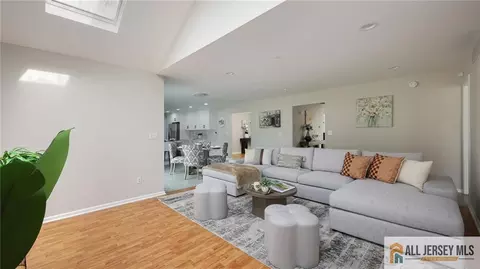 4 Maureen Ct, Edison, NJ 08820 photo 10