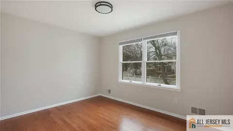 4 Maureen Ct, Edison, NJ 08820 photo 29