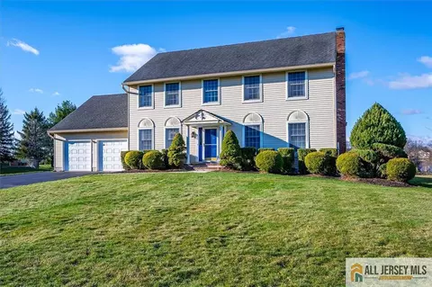14 Wexford Dr, South Brunswick, NJ 08852