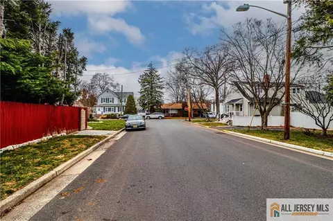 View/Area - 15 Riverview Ave, Edison, NJ 08817 photo 2 of 5
