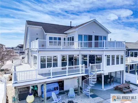 27 Maryland Rd, Little Egg Harbor, NJ 08087