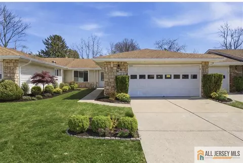 780 Ardmore Rd #780B, Monroe, NJ 08831