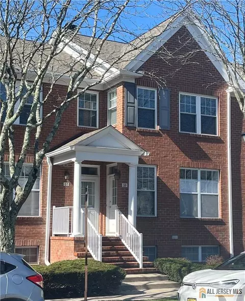 59 Franklin School Way #59, Metuchen, NJ 08840