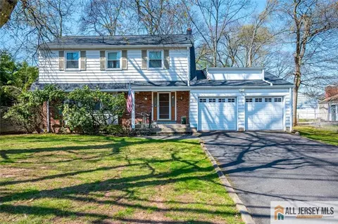 575 Grove Ave, Edison, NJ 08820