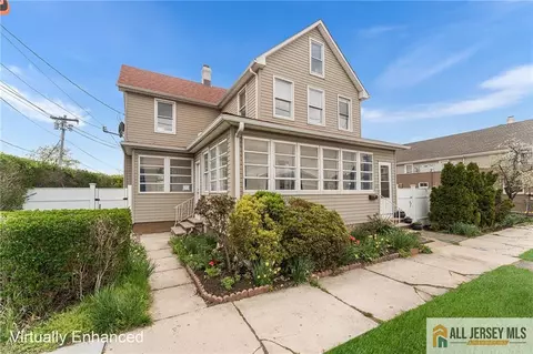 61 Jackson St, South River, NJ 08882