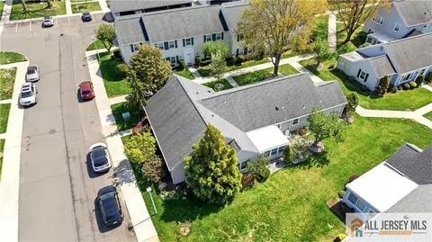 272 Middlebury Ln #272C, Monroe, NJ 08831