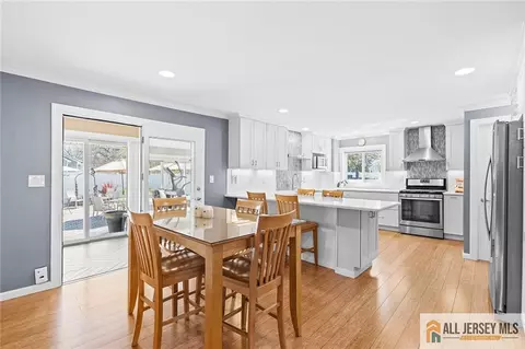 42 Lake Blvd, Matawan, NJ 07747