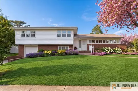 33 Beryl St, South River, NJ 08882