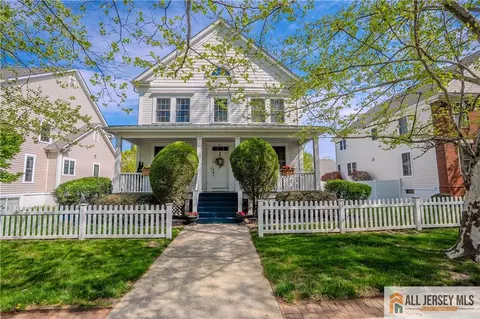 427 Plainsboro Rd, Plainsboro, NJ 08536