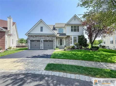 16 Tryall Blvd, Monroe, NJ 08831