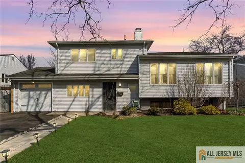 74 Overbrook Dr, Colonia, NJ 07067