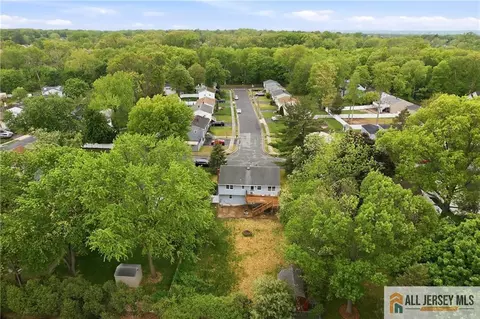 View/Area - 178 Jeff St, Edison, NJ 08837 photo 1 of 2
