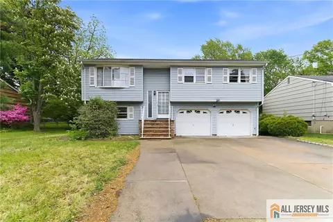 Exterior - 178 Jeff St, Edison, NJ 08837 photo 3 of 6