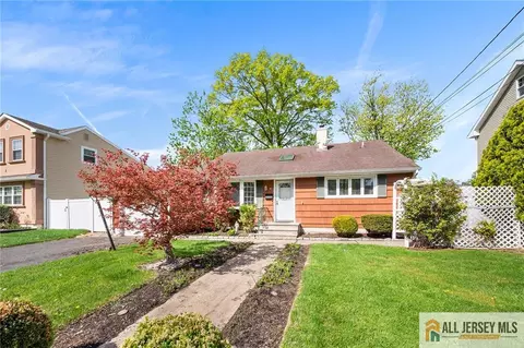 67 Drake Pl, Colonia, NJ 07067