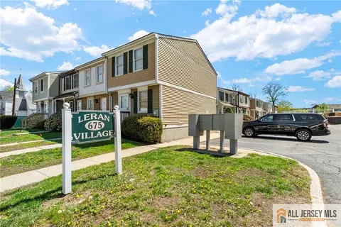 675 Bound Brook Rd #C007, Dunellen, NJ 08812