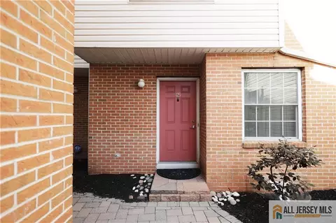 125 Adamecs Way #26, South Amboy, NJ 08879