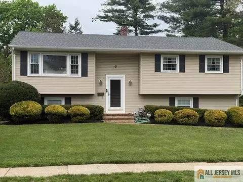 6 Greenbrae Ct, East Brunswick, NJ 08816