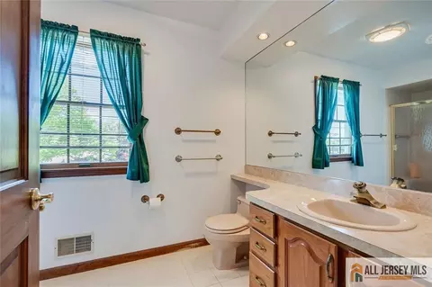 194 Plainfield Rd, Edison, NJ 08820 photo 23