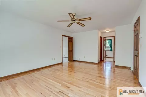 194 Plainfield Rd, Edison, NJ 08820 photo 22