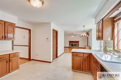 194 Plainfield Rd, Edison, NJ 08820 photo 15