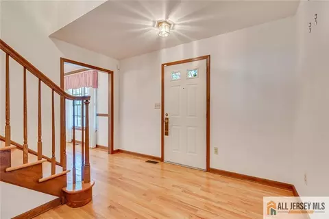 194 Plainfield Rd, Edison, NJ 08820 photo 3