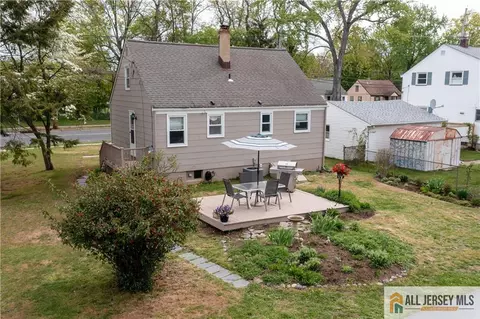 Exterior - 917 Mountain Ave, Middlesex, NJ 08846 photo 8 of 8