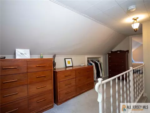 Entry Way - 917 Mountain Ave, Middlesex, NJ 08846 photo 2 of 3
