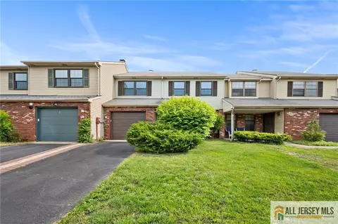 4 Hopkinson Ct, East Brunswick, NJ 08816