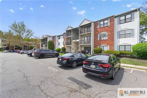 343 Lancaster Ct #D, Piscataway, NJ 08854