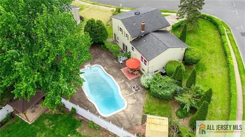 View/Area - 2 Moryan Rd, Edison, NJ 08817 photo 5 of 5