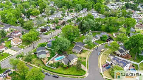 View/Area - 2 Moryan Rd, Edison, NJ 08817 photo 4 of 5
