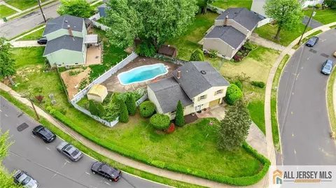 View/Area - 2 Moryan Rd, Edison, NJ 08817 photo 2 of 5