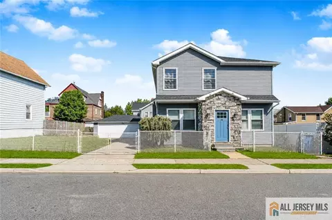208 Catherine St, South Amboy, NJ 08879