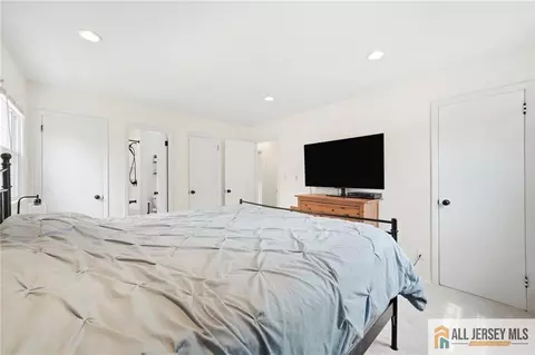 Bedroom - 56 Ferris Rd, Edison, NJ 08817 photo 4 of 6