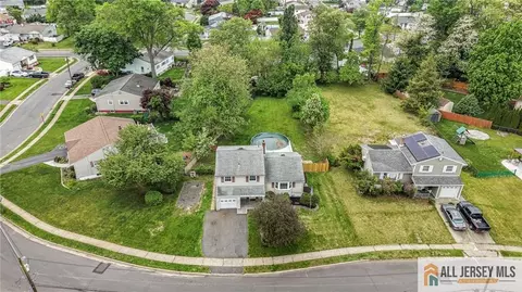 56 Ferris Rd, Edison, NJ 08817
