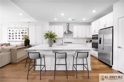 97 Fillmore Rd, Monroe, NJ 08831