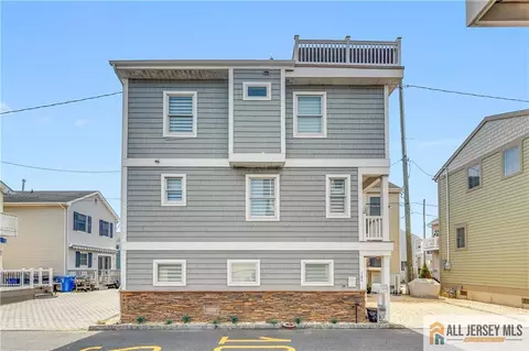 105 W Channel Way, Lavallette, NJ 08735