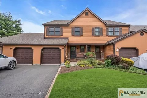 27 Manor Dr, Hillsborough, NJ 08844