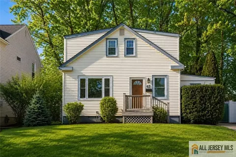 45 Homer Pl, Metuchen, NJ 08840